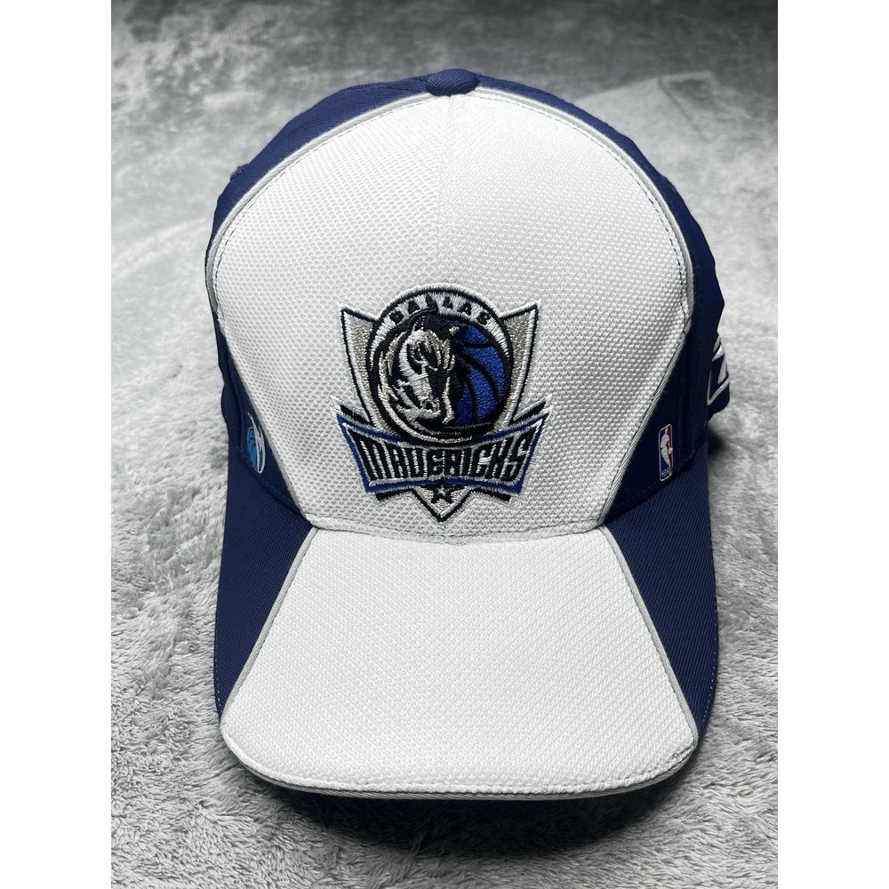 Vintage Dallas‎ Mavericks Hat Cap Adult Reebok NBA Flexfit One Size
